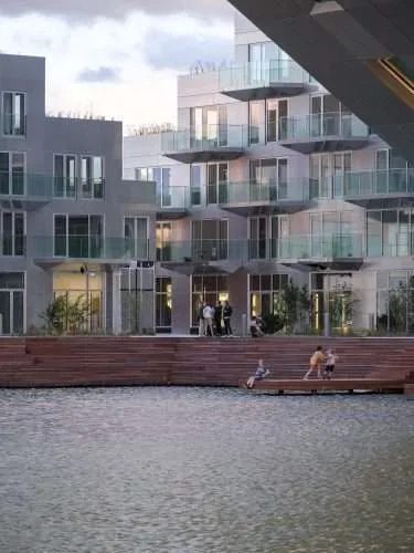 BIG Architects– Bjarke Ingels Group. Bloque de viviendas en Ámsterdam