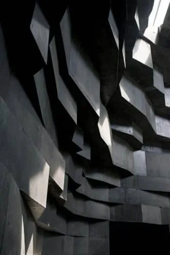 OPEN Architecture. edificio brutalista. Chapel of sound