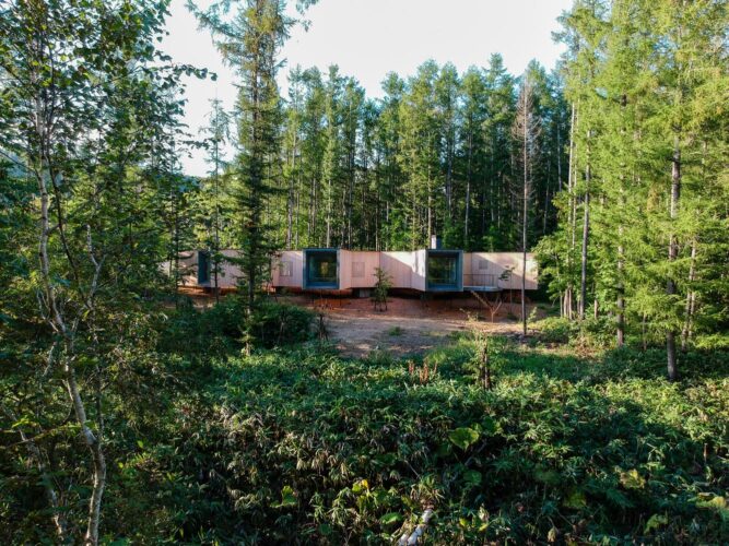 Florian Busch architects. House in the forest