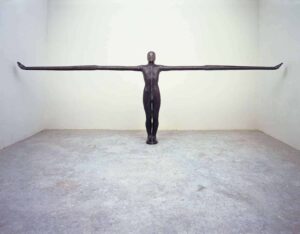 Learning to Be. Vista instalación. @ Antony Gormley. SCHAUWERK Sindelfingen