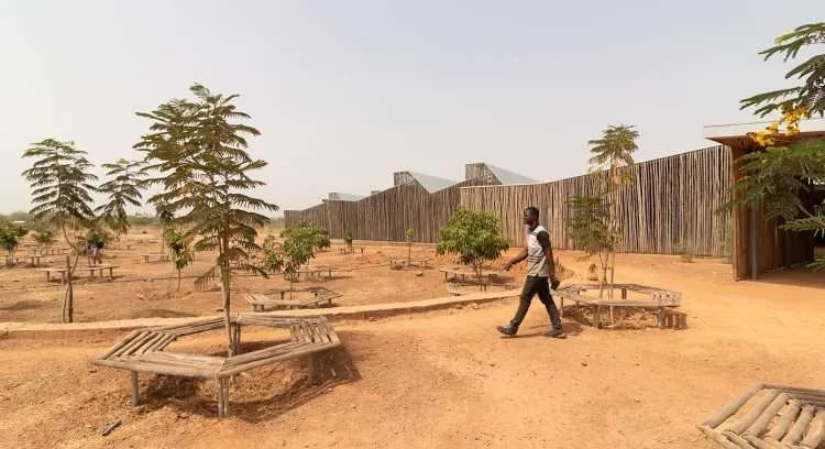 Instituto de Tecnología de Burkina en Koudougou. Diébédo Francis Kéré. Premio Pritzker 2022