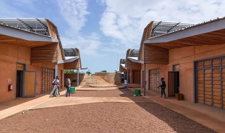 Instituto de Tecnología de Burkina en Koudougou. Diébédo Francis Kéré. Premio Pritzker 2022