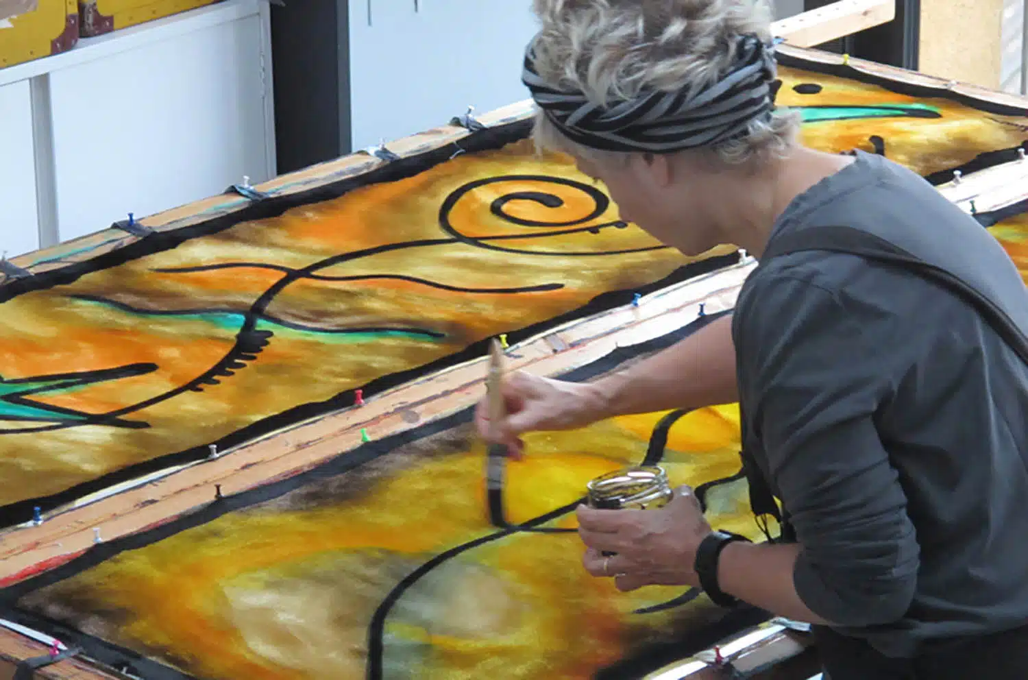 Kima Guitart. Artesanía española seda pintada