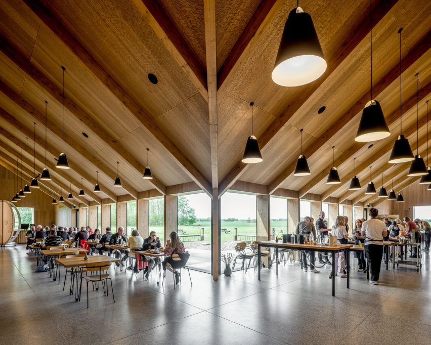 Reiulf Ramstad, campos de trigo, Kornet Hus