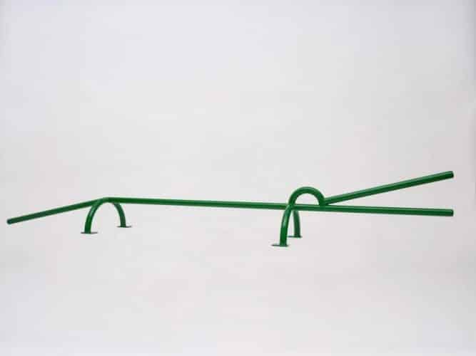 esculturas minimalistas. diseño para niños. luca boscardin