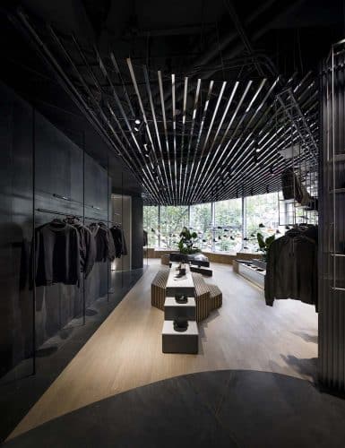 Skatepark. Tienda skate Akenz. Lukstudio