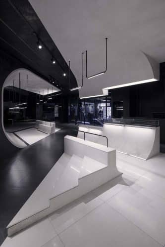 Skatepark. Tienda skate Akenz. Lukstudio
