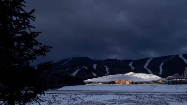 MAD Architects. Palacio de congresos Yabuli Entrepreneurs