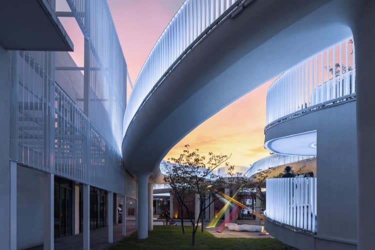 arquitectura industrial. Plataforma flotante. minax architects