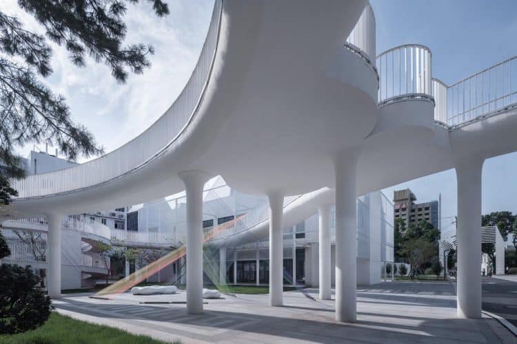 arquitectura industrial. Plataforma flotante. minax architects