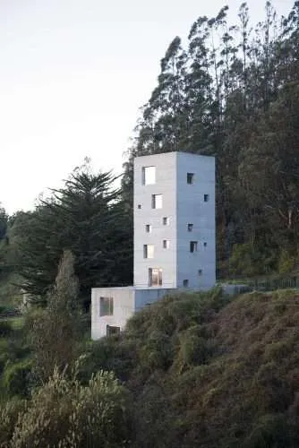 Cien House. Concepción. Chile. 2009. Pezo von Ellrichshausen