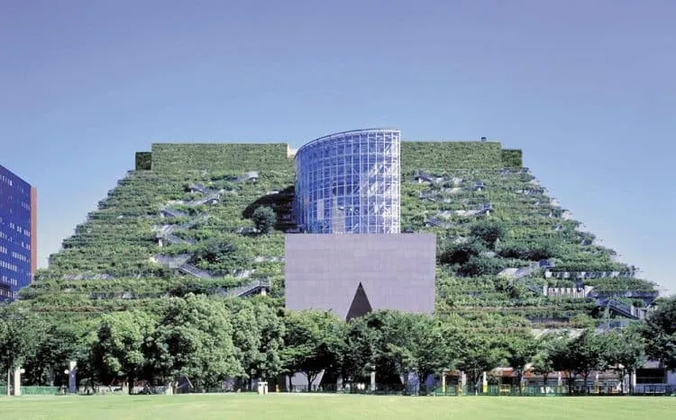 Prefectural International Hall. Emilio Ambasz. Arquitectura verde. Arquitectura sostenible