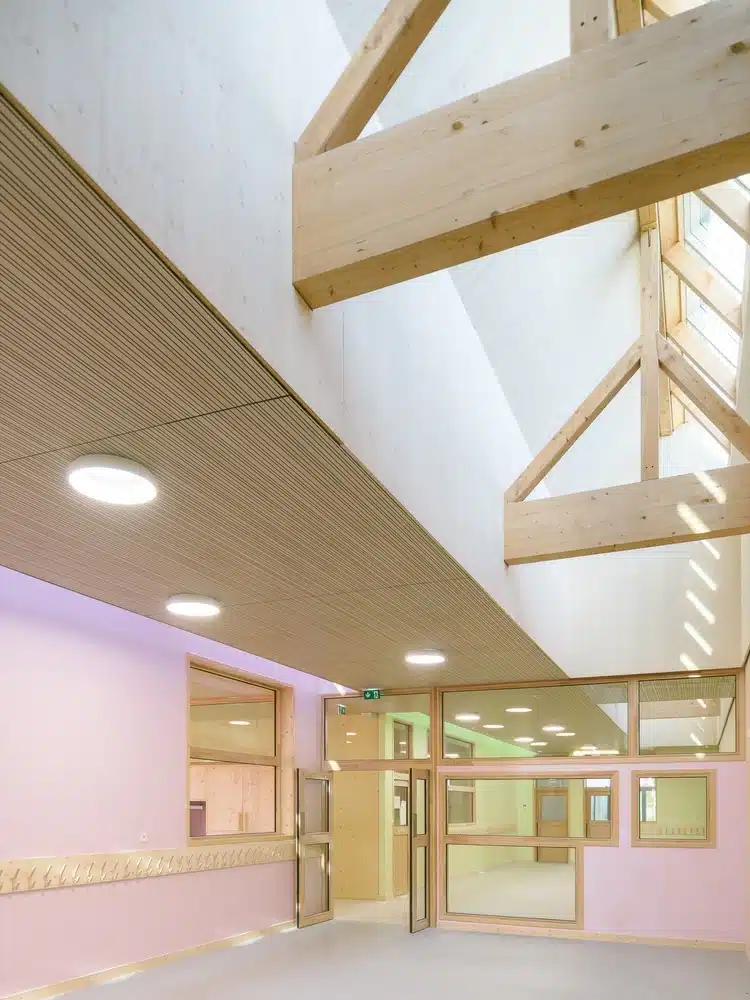 arquitectura nórdica, R2K arquitectura, madera, colegio de madera