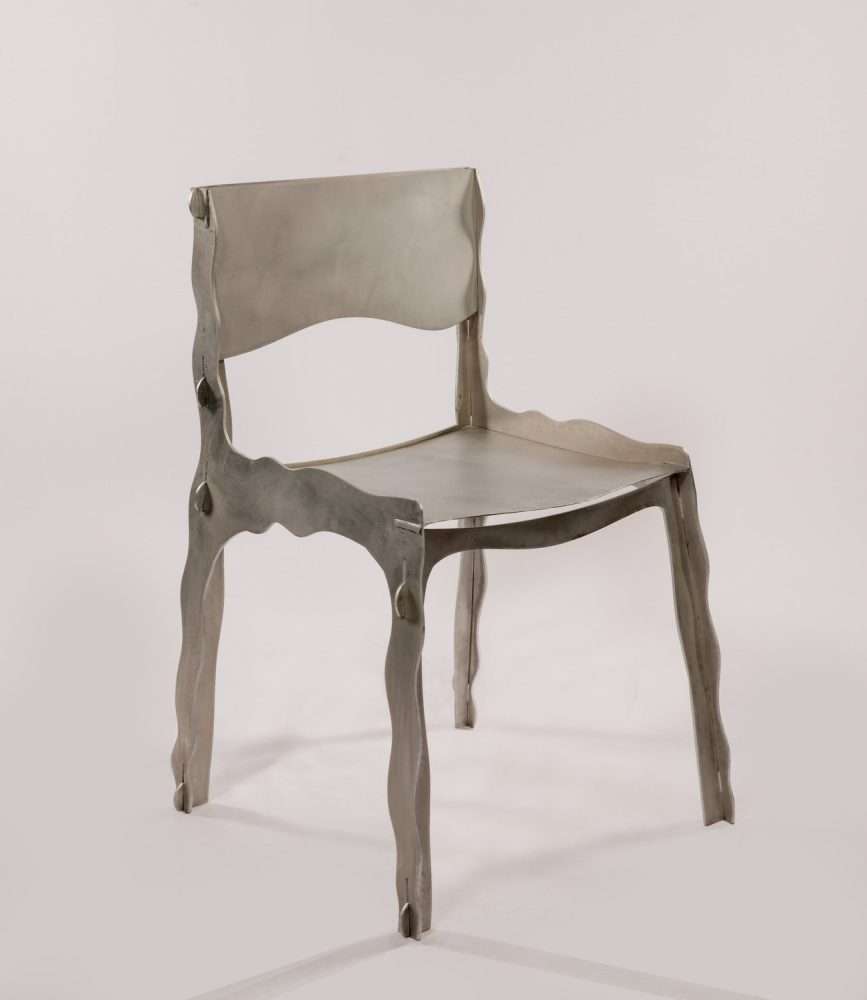 mueble de metal. mobiliario clásico. Six Dots