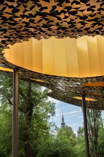 Sou Fujimoto. Liget. cubierta perforada