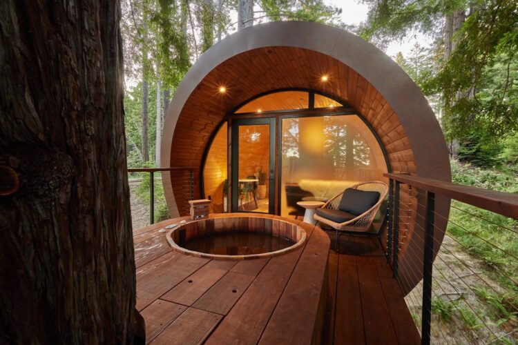 Spyglass. Casa árbol de Artistree Home