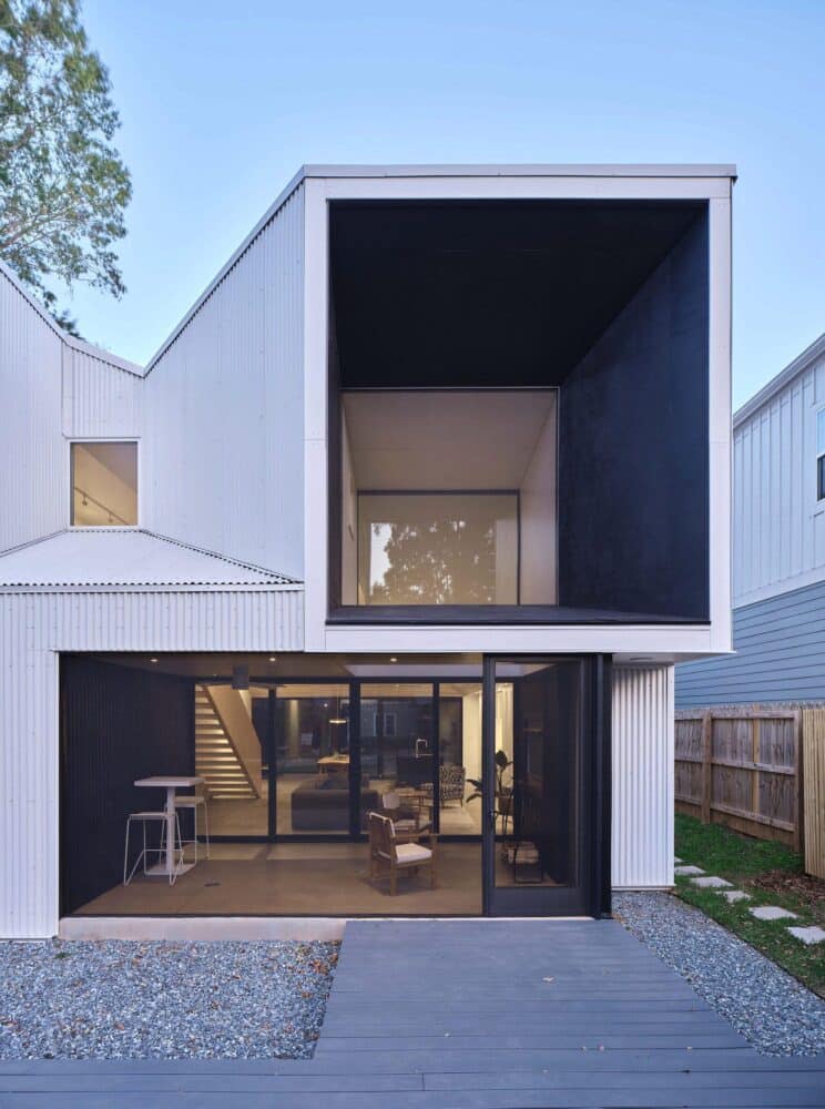 SILO, Steel House
