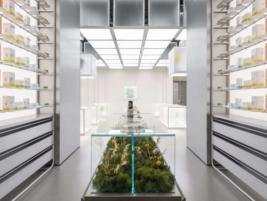 cajas móviles. Super Seed. tienda futurista. FOG Architecture