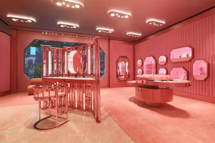 Swarovski Flagship Store. Diseño geométrico