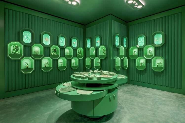 Swarovski Flagship Store. Diseño geométrico