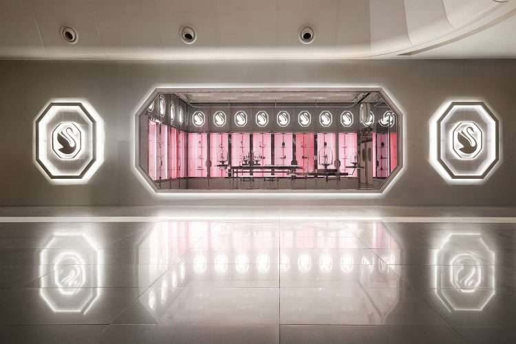 Swarovski Flagship Store. Diseño geométrico