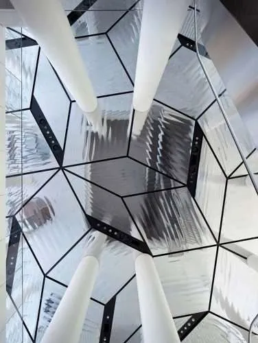 Allianz Tower. Arata Isozaki. Milán. Postmodernismo japonés