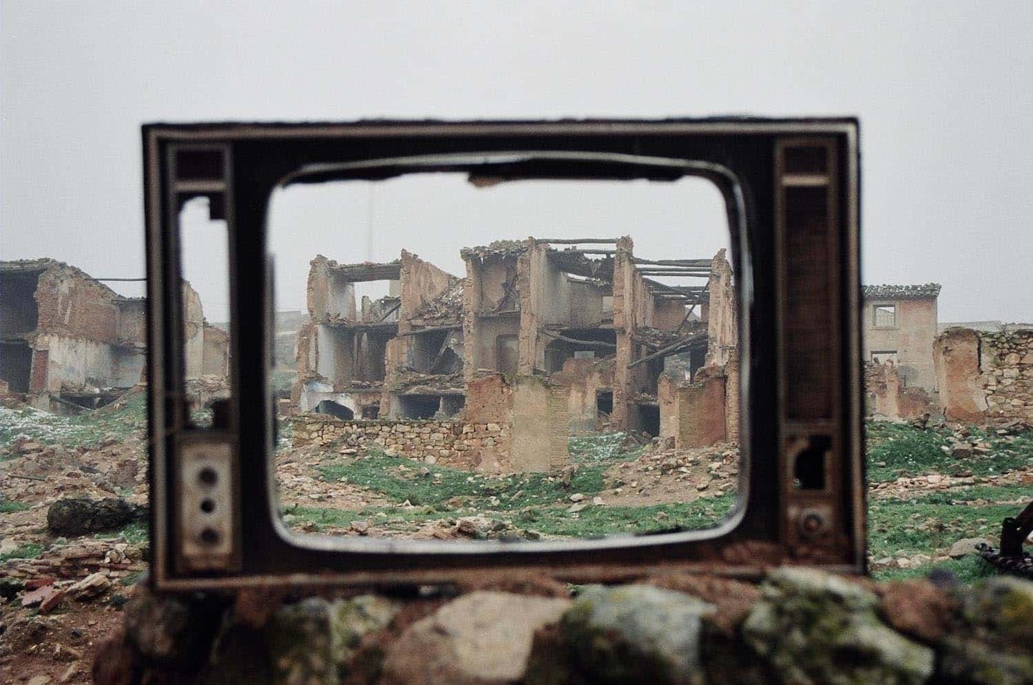 lugares abandonados, David Robles, libro de fotografía, fotoensayo, Al final todo llega, fotografía de autor