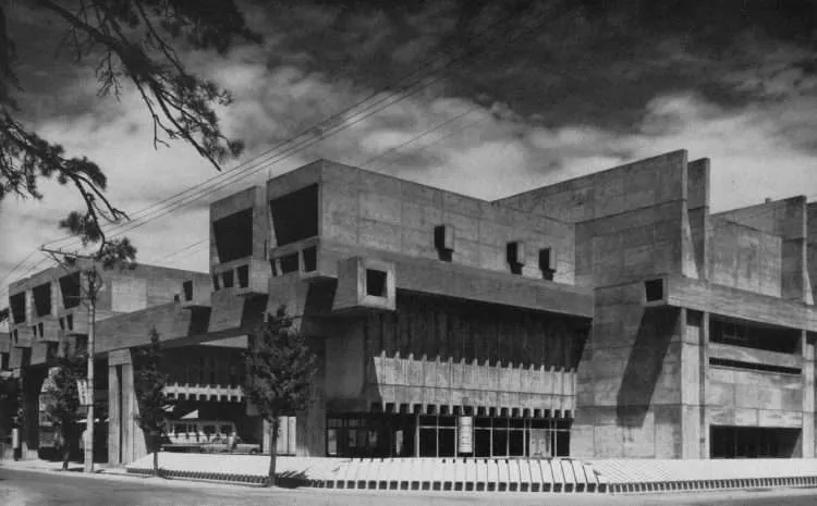 Biblioteca pública de Oita. Arata Isozaki. 1962