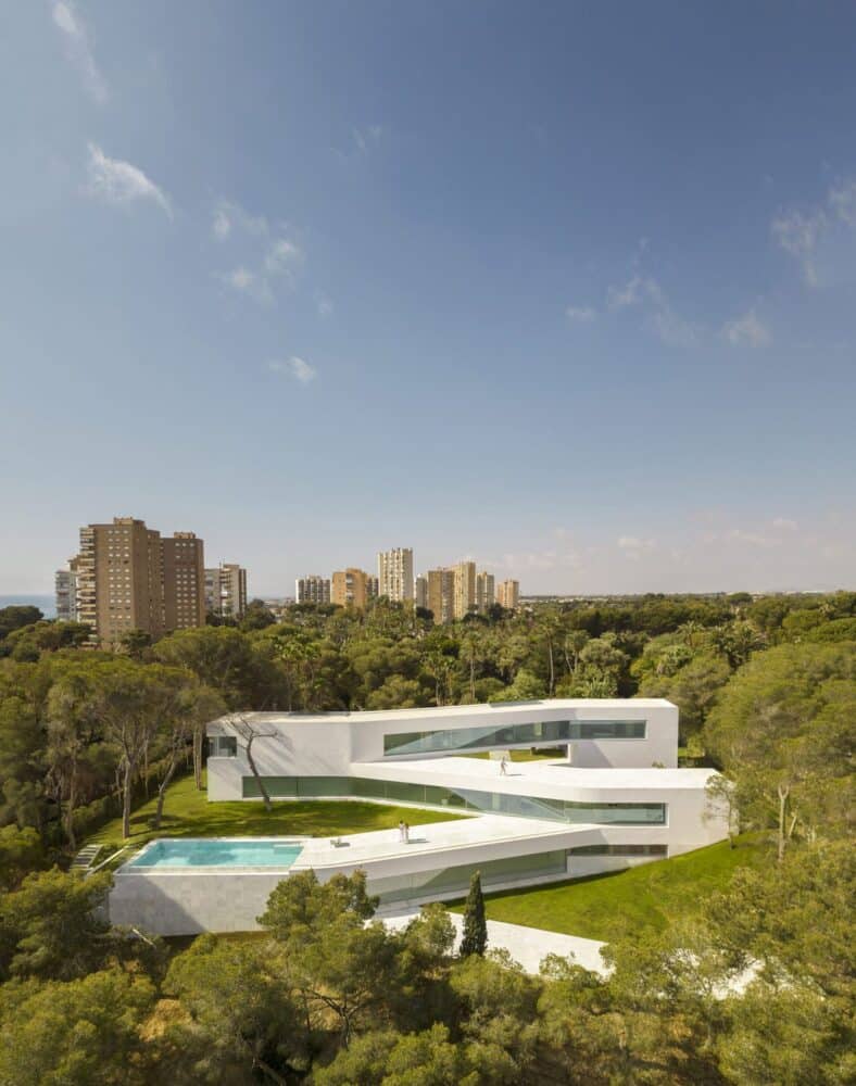 Fran Silvestre Arquitectos, casa en zigzag, casa escultural