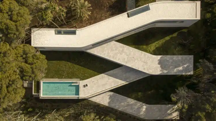 Fran Silvestre Arquitectos, casa en zigzag, casa escultural