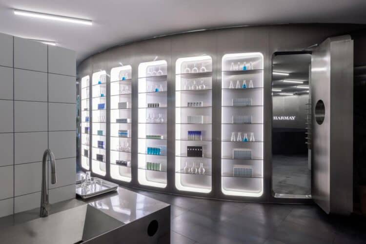 AIM Architecture. Tienda de cosmética. Harmay
