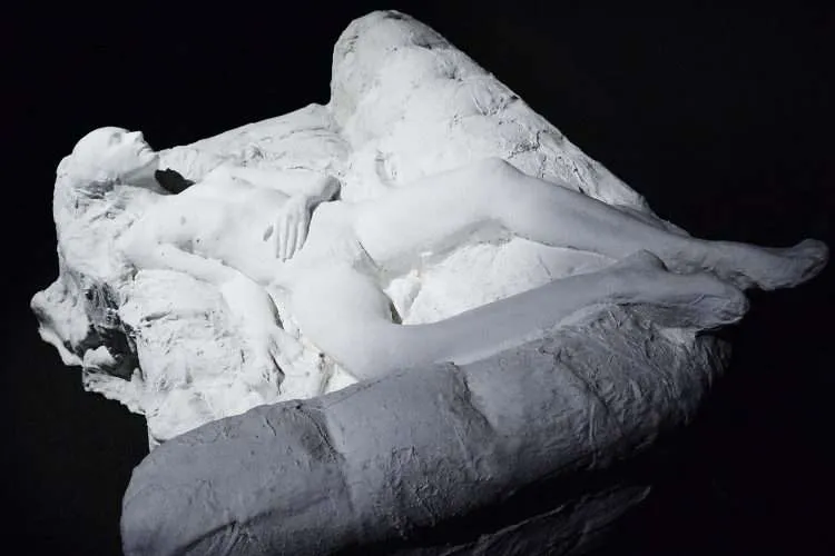 Nude on couch. George Segal. Esculturas hiperrealistas. Musée Maillol de París