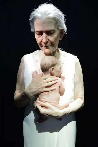 Woman and Child. Sam Jinks. Esculturas hiperrealistas. Musée Maillol de París