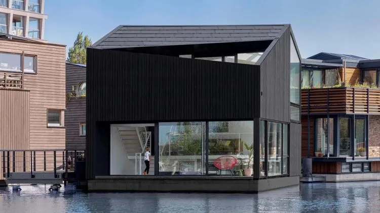 Casa flotante. Comunidad sostenible. i29 Architects