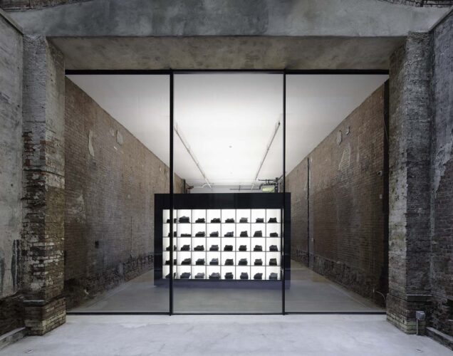 R13 Flagship Store. Tiendas en New York. Leong Leong Architecture