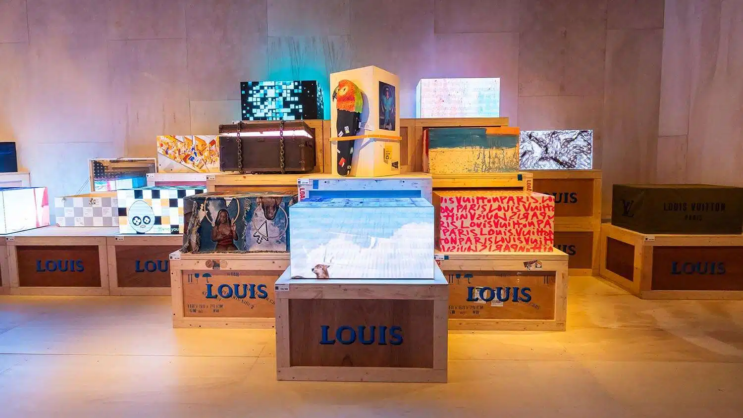 Louis Vuitton. Baúl Louis Vuitton. 200 trunks 200 visionaries