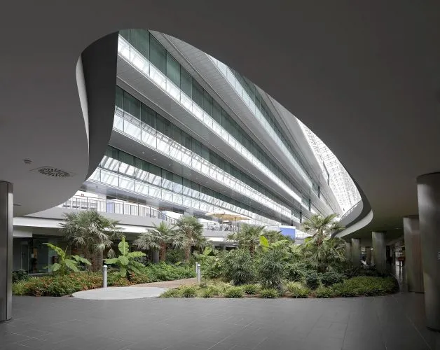 Ospedale dell'Angelo. Emilio Ambasz. Arquitectura verde. Arquitectura sostenible