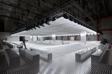 Fluid Form. Prada S/S 2024. Slime transparente. OMA