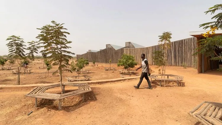 Arquitectura sostenible. BIT. Burkina Faso