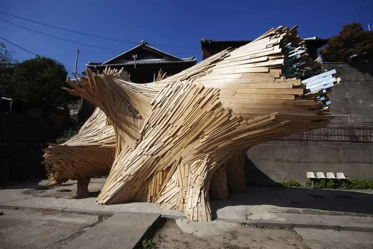 Tree of Ibuki. Takashi Kuribayashi. Paisajes artificiales. Land Art