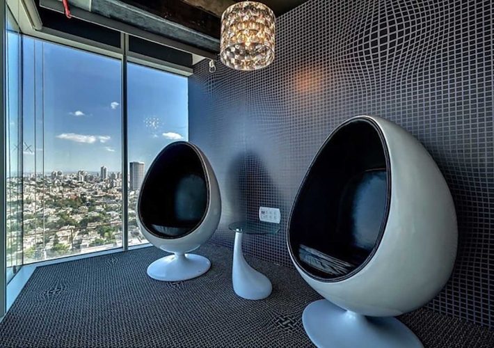 Oficinas de Google Tel Aviv. Stones de Gtefano Giovanonni. Vondom