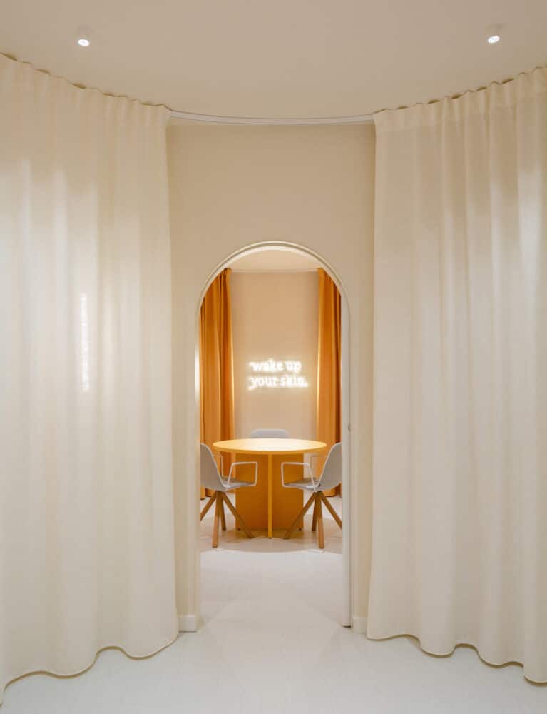 Paisaje otoñal, clínica estética, Clap Studio
